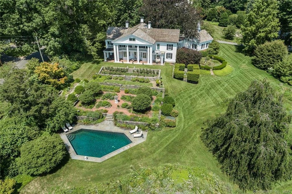 1386 Hillside Rd, Fairfield, CT 06824 - photo 1