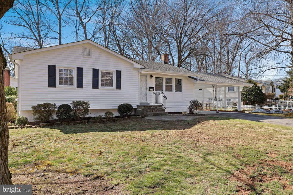 227 Rolling Rd, Gaithersburg, MD 20877 - photo 1