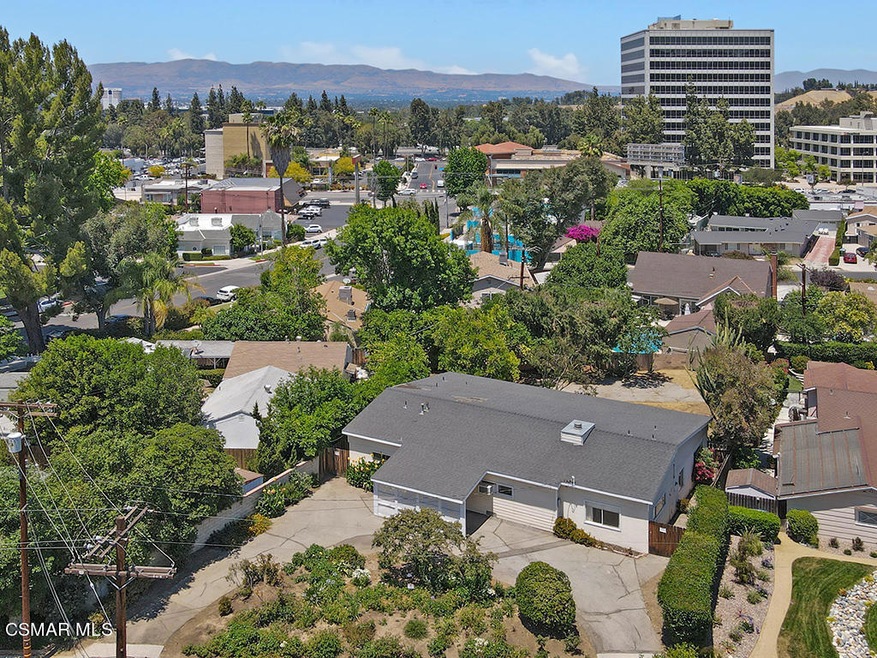 21117 Avenue San Luis, Woodland Hills, CA 91364 - photo 1