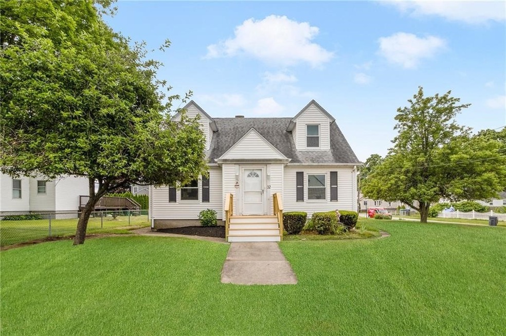 32 Edgemont St, Warwick, RI 02888 - photo 1