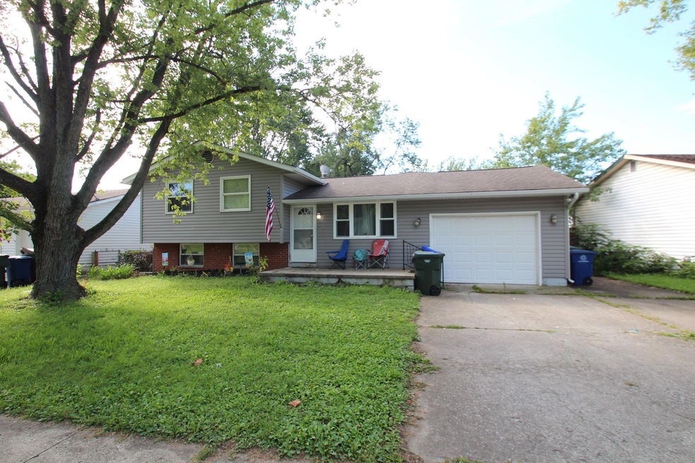 3255 Winding Creek Dr, Columbus, OH 43223 - photo 1