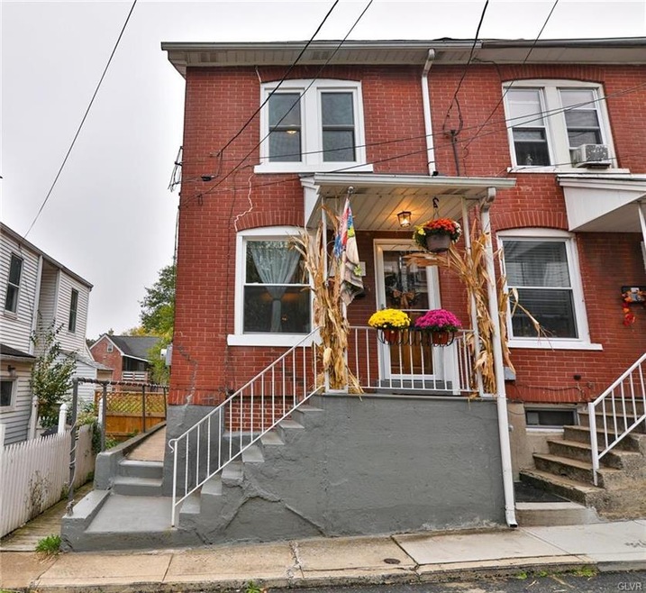 931 Masslich St, Bethlehem, PA 18018 - photo 1