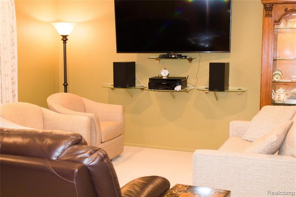 Large Welcoming Great Room!