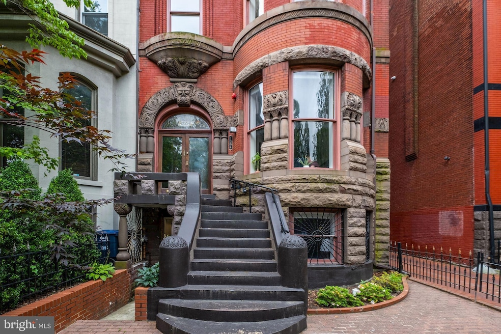 1304 Rhode Island Ave NW unit 4, Washington, DC 20005 - photo 1