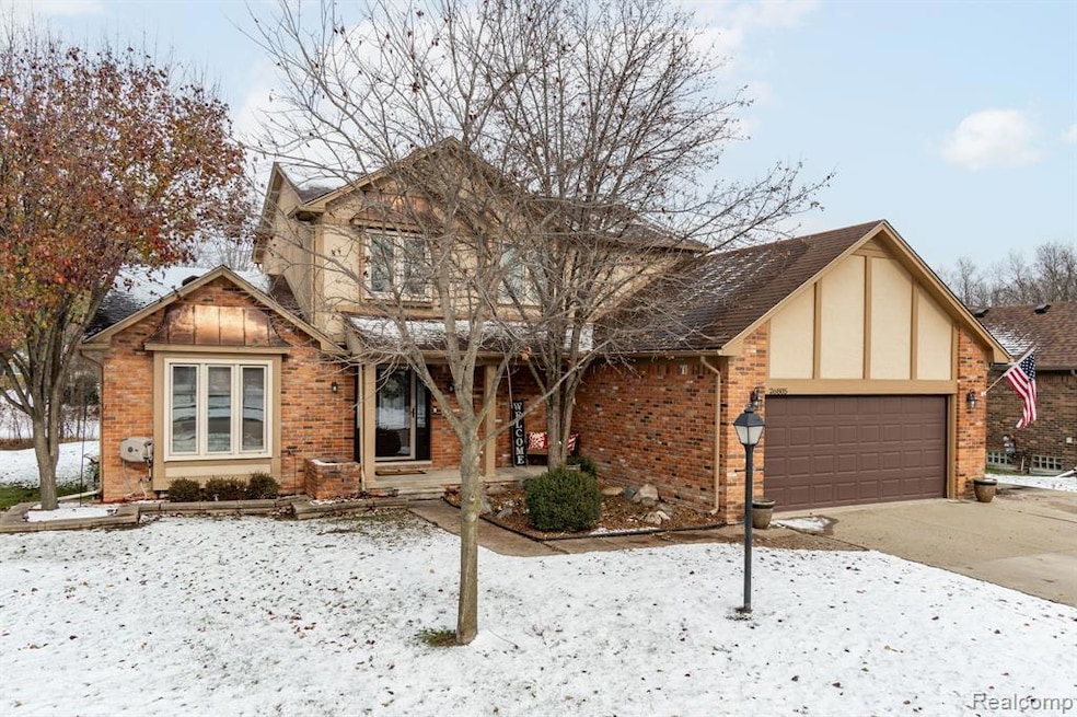 26805 Mapleridge Dr, Chesterfield, MI 48051 - photo 1
