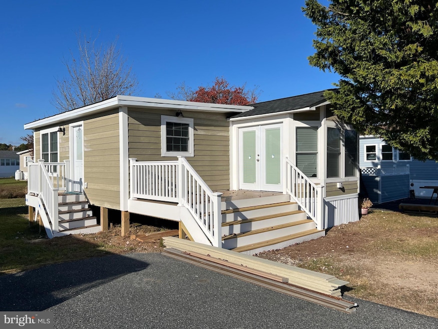 8710 N Salt Pond Way, Berlin, MD 21811 - photo 1