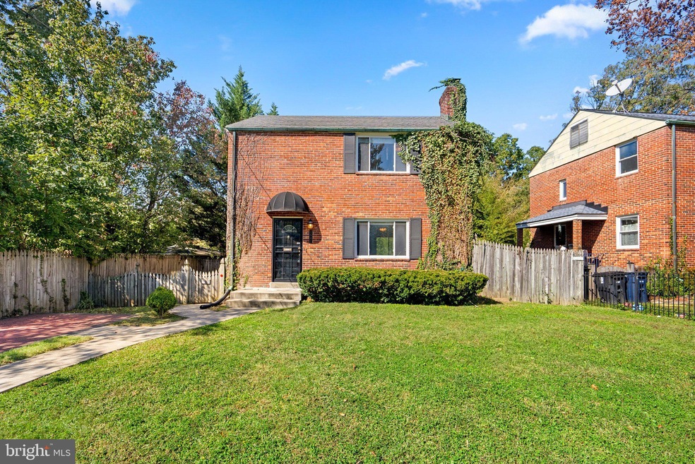 1502 Delmont Ln, Takoma Park, MD 20912 - photo 1