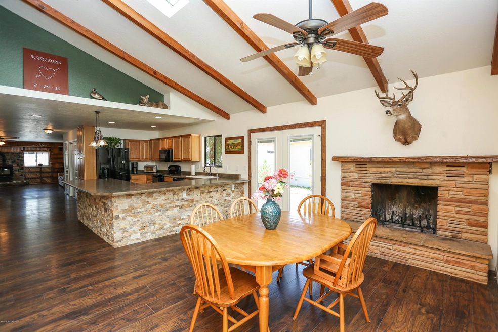 Dining Room & Kitchen