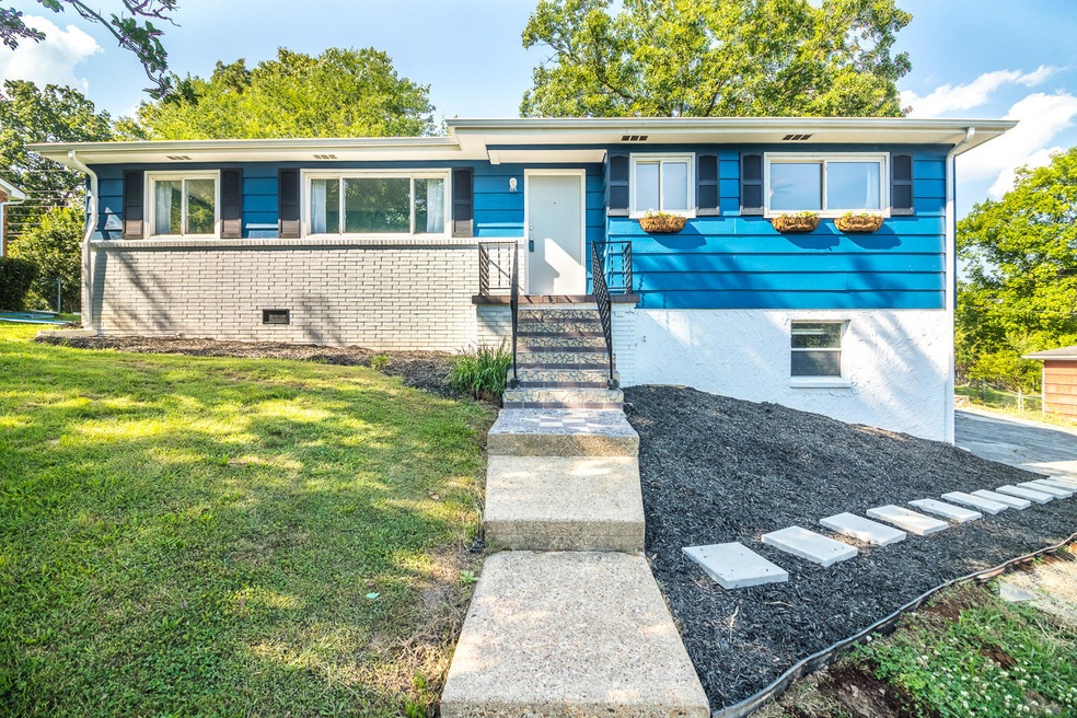 1341 Cloverdale Cir, Hixson, TN 37343 - photo 1