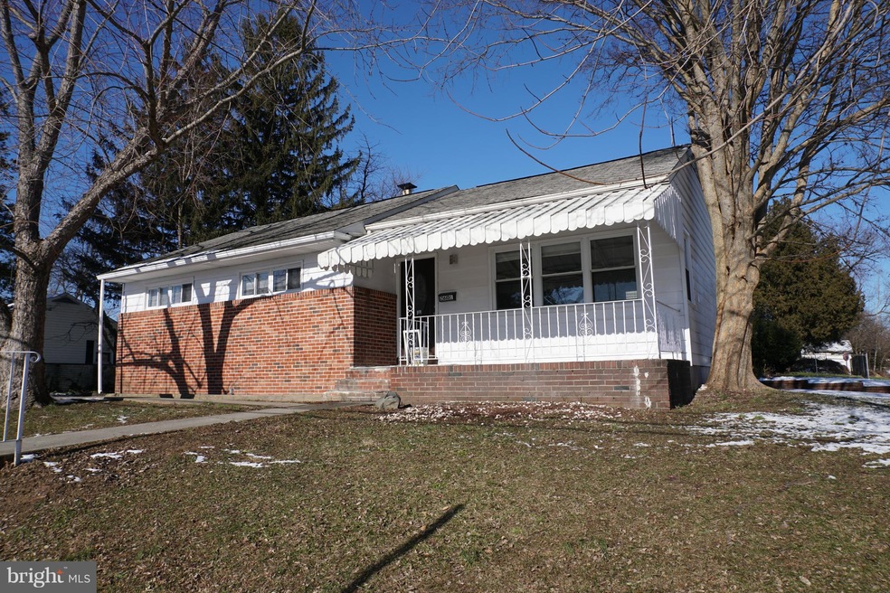 2601 Crozer St, Brookhaven, PA 19015 - photo 1