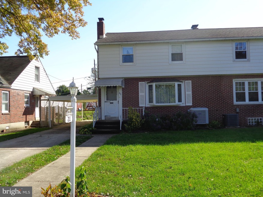 211 Old Fritztown Rd, Reading, PA 19607 - photo 1