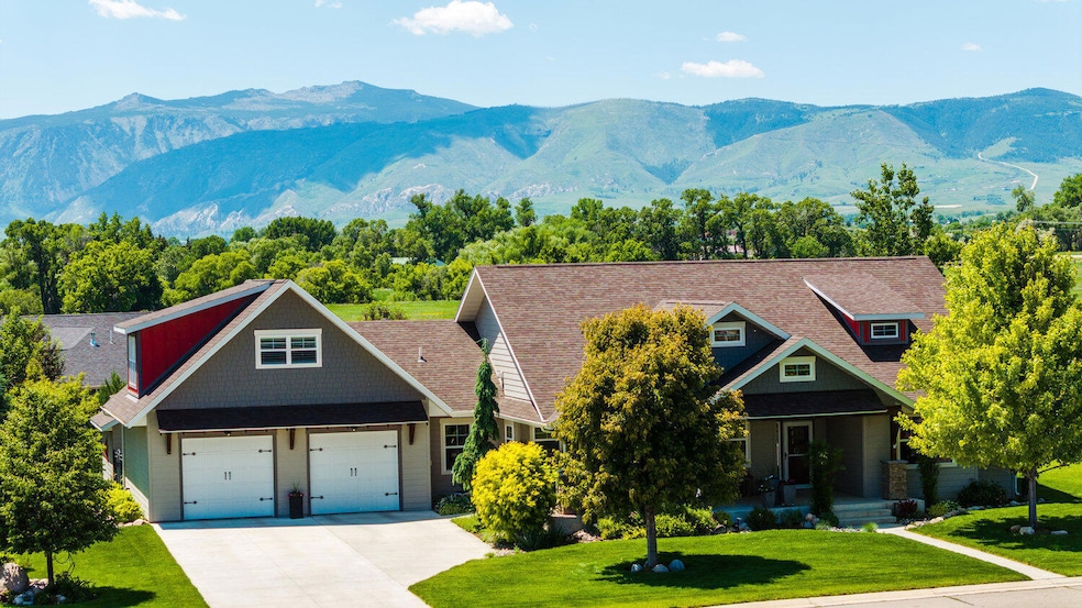 For Sale $945,000