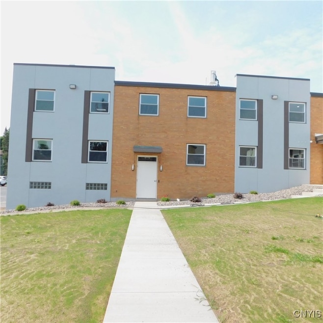 413 S Main St, Syracuse, NY 13212 - photo 1