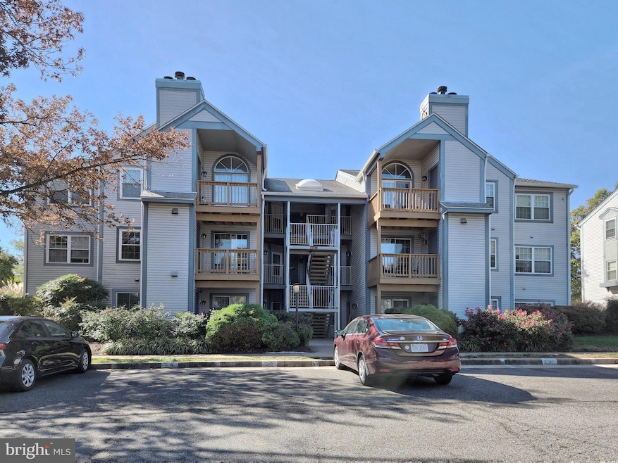 6923 Victoria Dr unit K, Alexandria, VA 22310 - photo 1