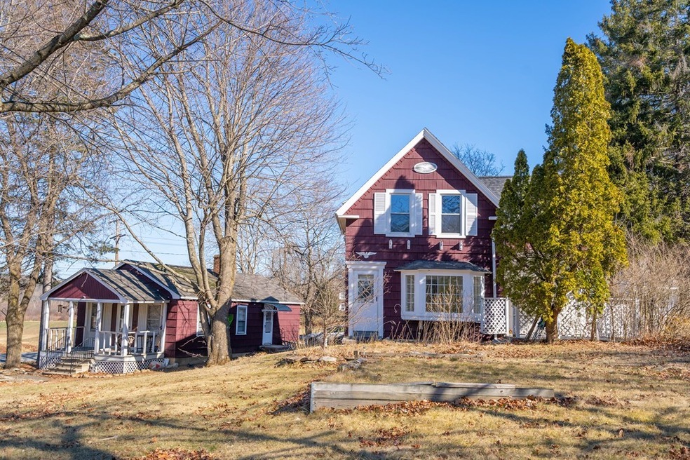 150 Pleasant St, Spencer, MA 01562 - photo 1