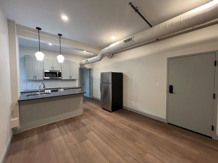 160 Seabury St unit 7, Fall River, MA 02720 - photo 1