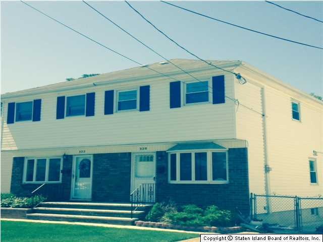 320 Chesterton Ave, Staten Island, NY 10306 - photo 1