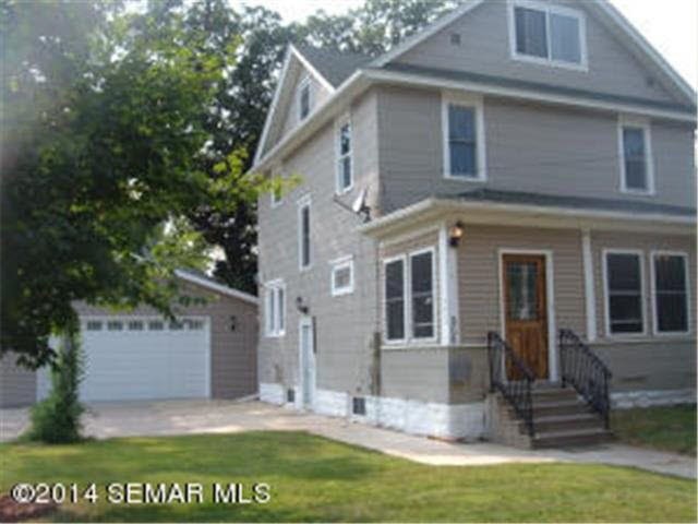 909 6th St NW, Austin, MN 55912 - photo 1