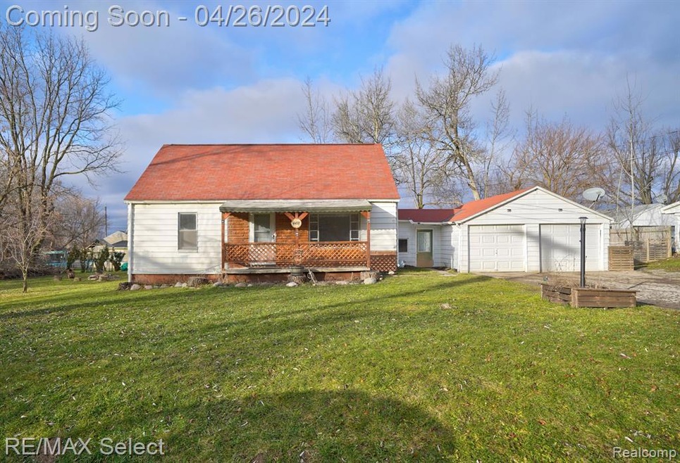 4418 Lenrose Ave, Flint, MI 48532 - photo 1