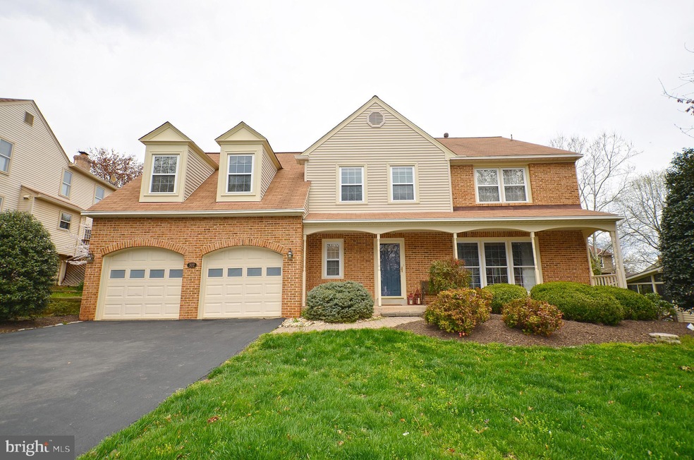 302 Tramore Ct, Sterling, VA 20164 - photo 1