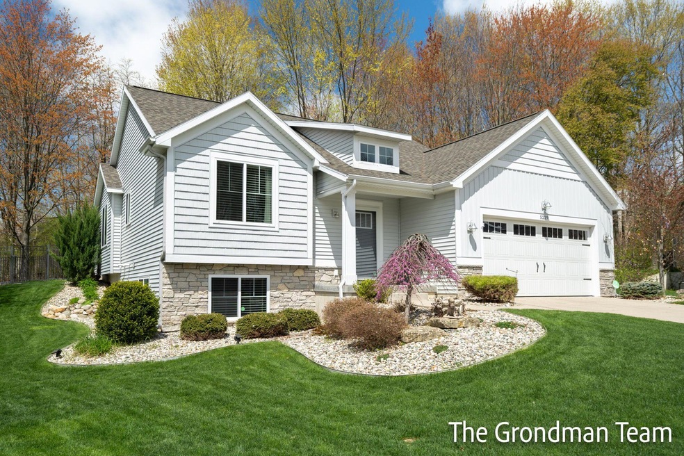 1-web-or-mls-5229-meadow-run-ct-sw