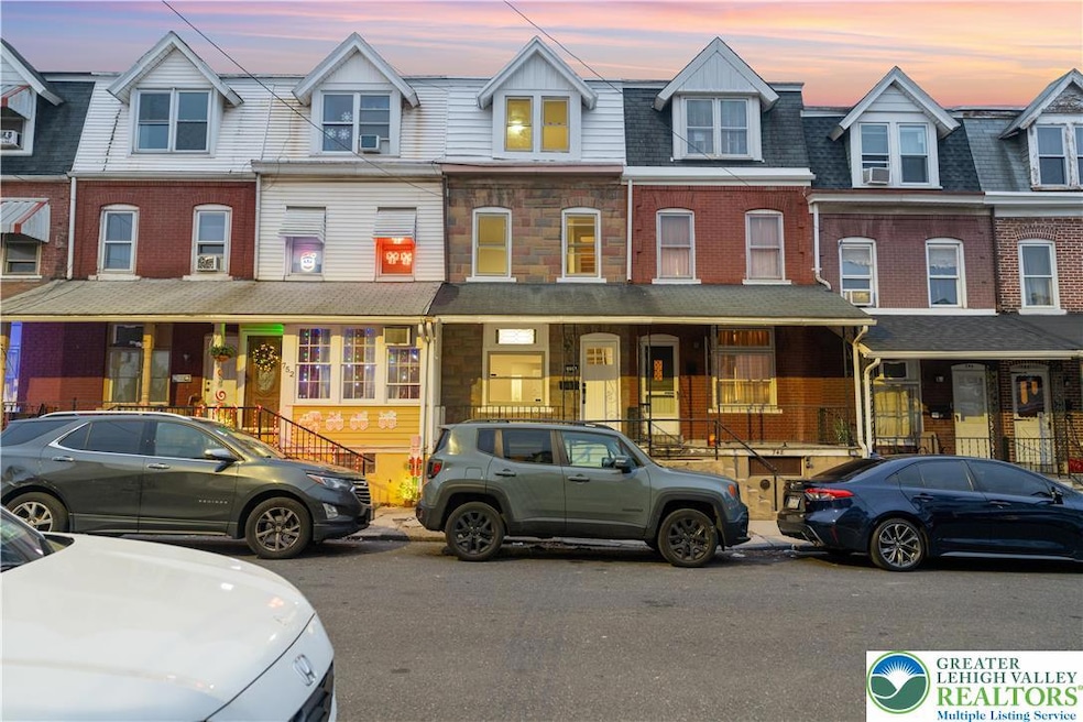 750 S Hall St, Allentown, PA 18103 - photo 1