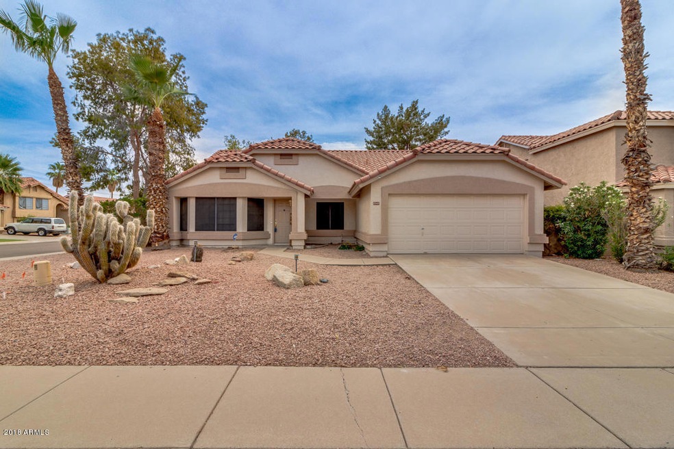 1543 E. Hearne - Welcome Home!