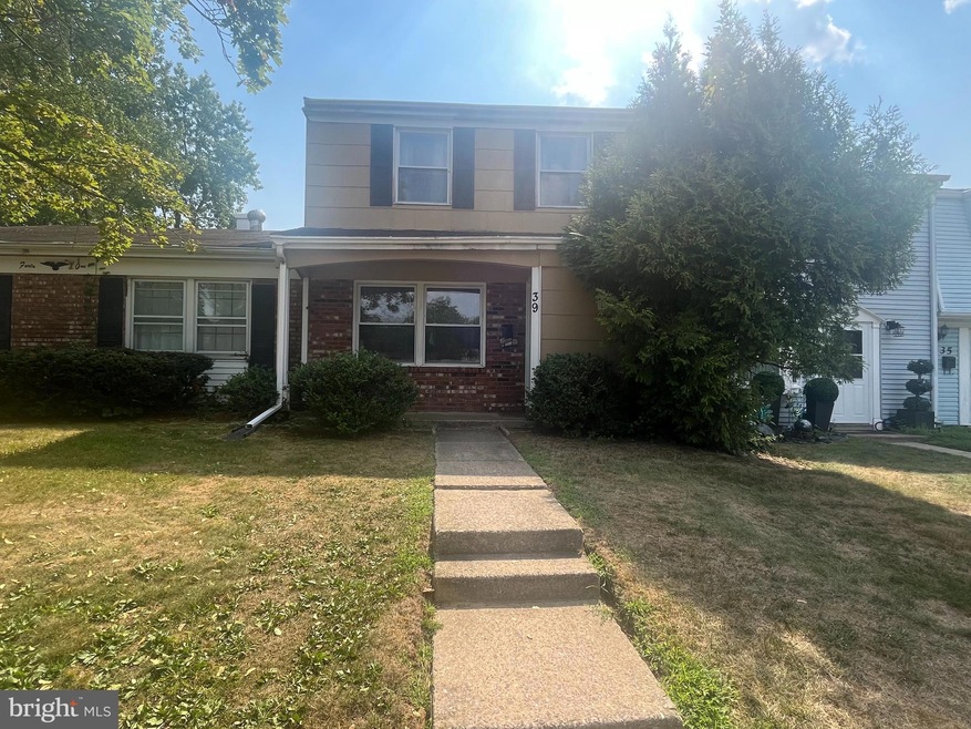 39 Fairmount Dr, Willingboro, NJ 08046 - photo 1