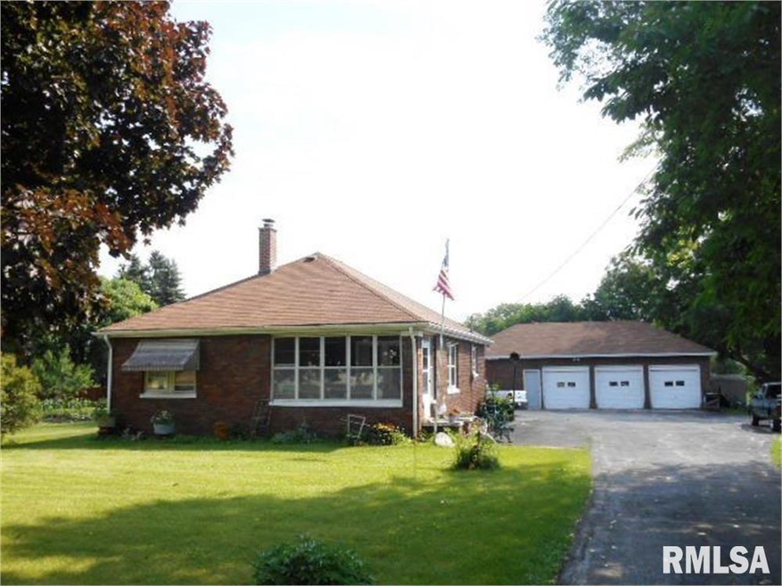 7039 Northwest Blvd, Davenport, IA 52806 - photo 1