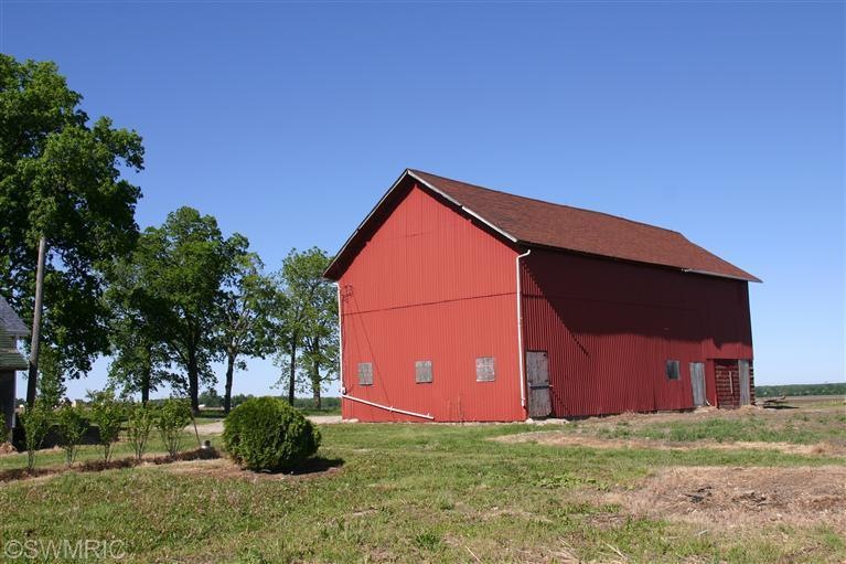 4706 Watson Rd, Three Oaks, MI 49128 - photo 1