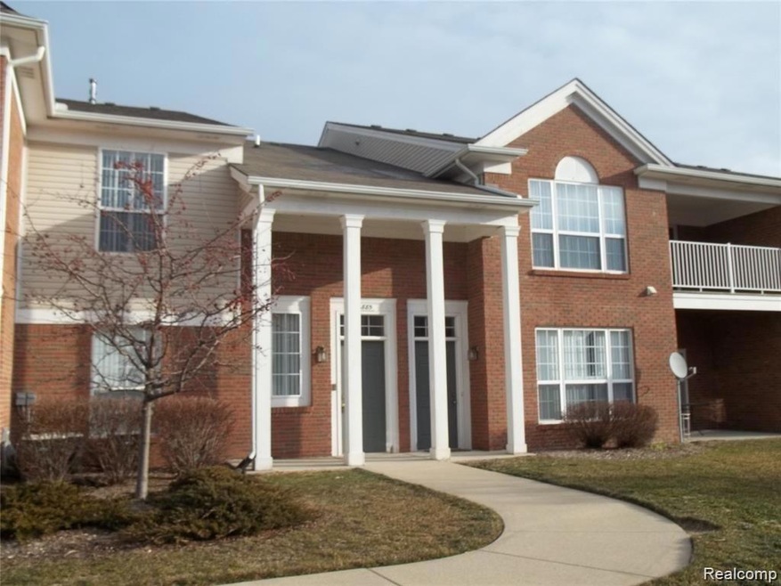 Welcome to 16885 Carriage Way!
