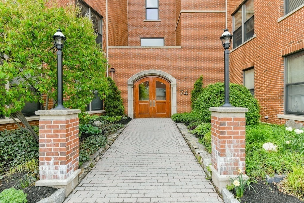 74 Kent St unit C2, Brookline, MA 02445 - photo 1