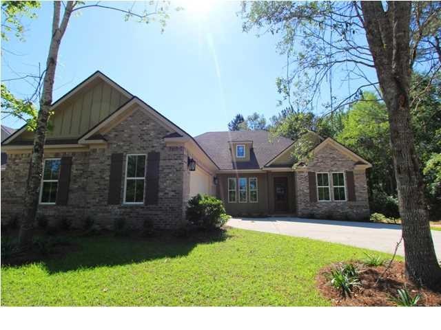 207 Wentworth St, Fairhope, AL 36532 - photo 1