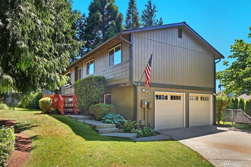 8702 3rd Dr SE, Everett, WA 98208 - photo 1
