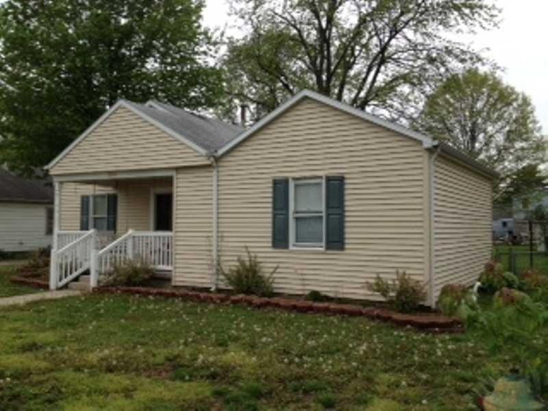 3104 15th St, Columbus, IN 47201 - photo 1