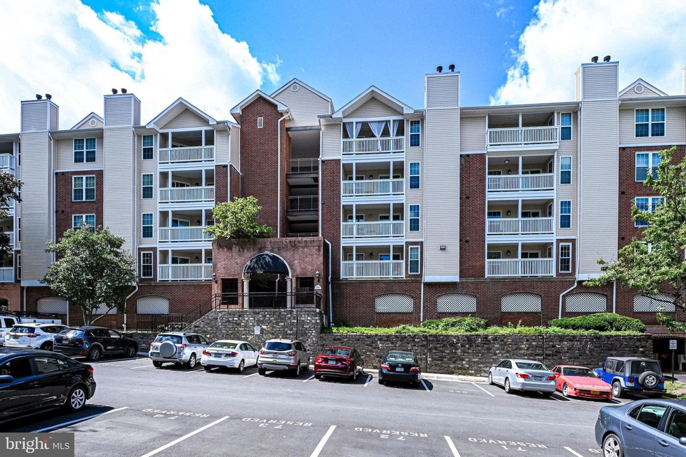 1524 Lincoln Way unit 115, McLean, VA 22102 - photo 1