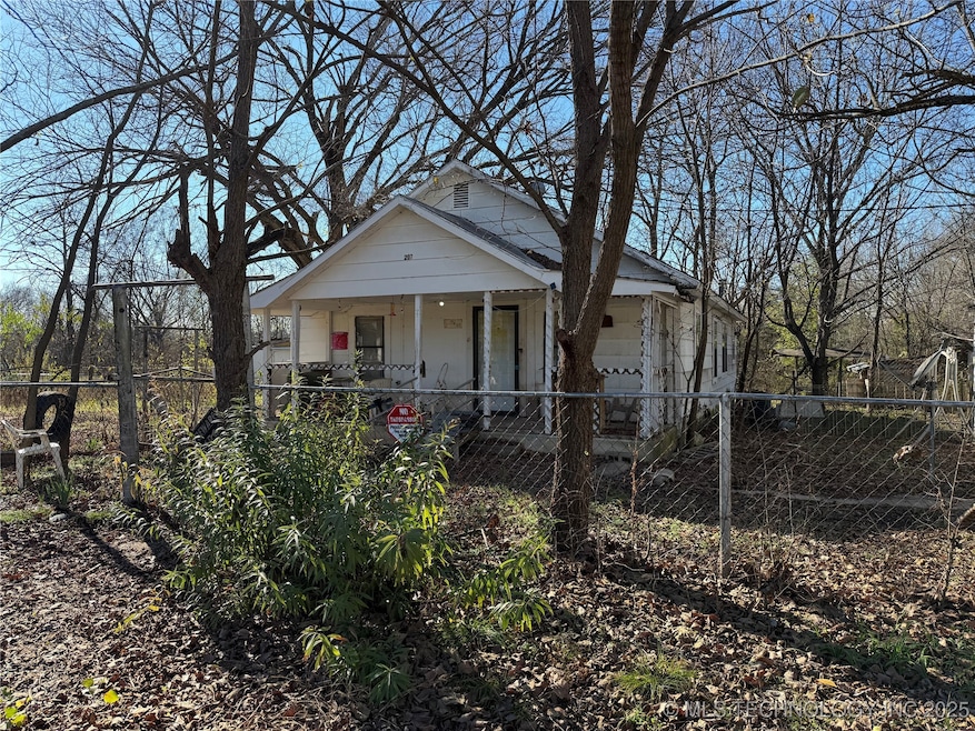 207 2nd St, Mill Creek, OK 74856 - photo 1