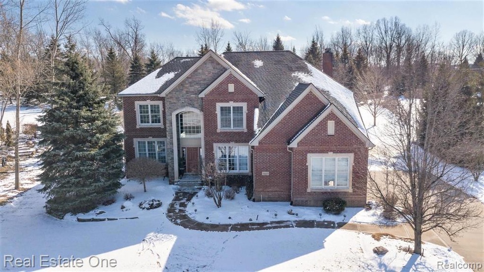 3669 S Century Oak Front