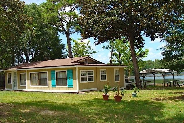 Lakefront Getaway