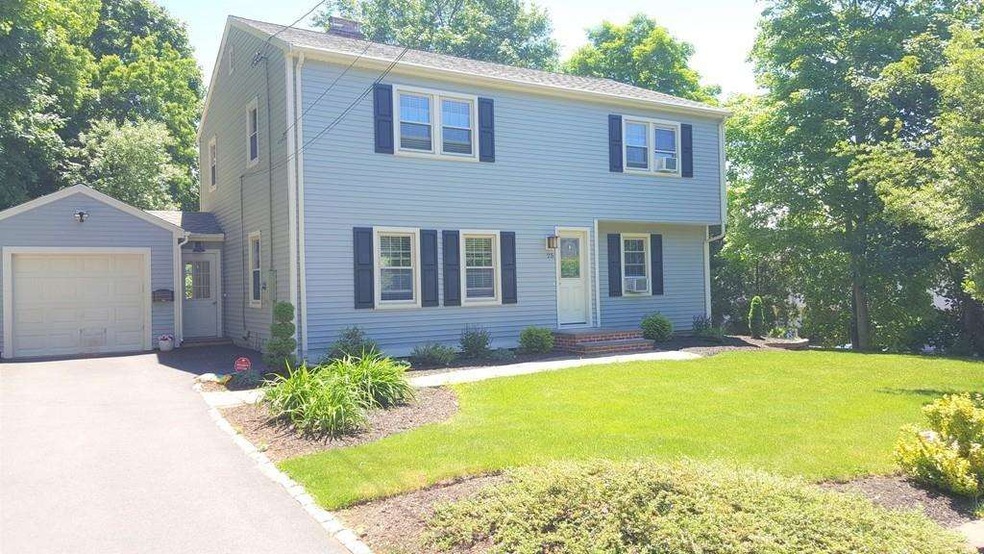 25 Everett St, North Attleboro, MA 02760 - photo 1