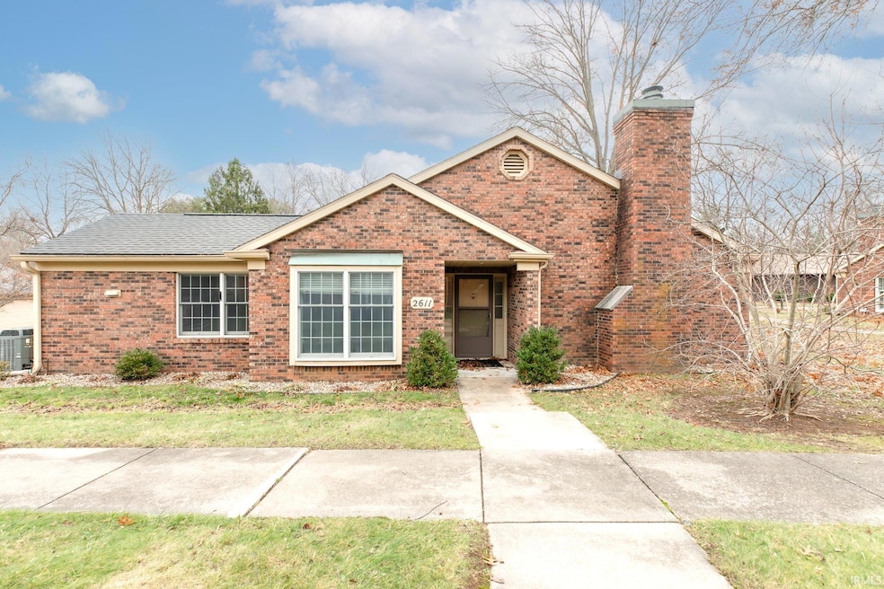 2611 E Windermere Woods Dr, Bloomington, IN 47401 - photo 1