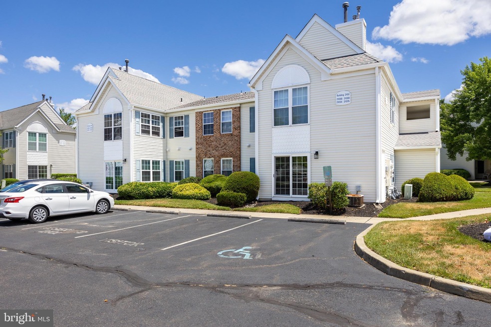 2105A Ferndale Ct unit 2105A, Mount Laurel, NJ 08054 - photo 1