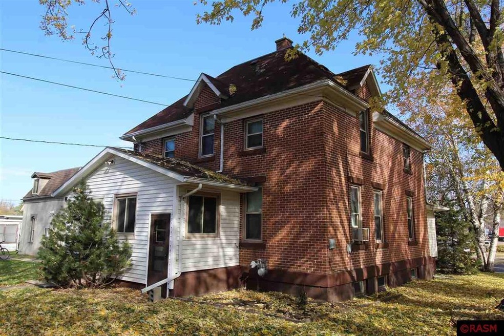 619 N Broadway St, New Ulm, MN 56073 - photo 1