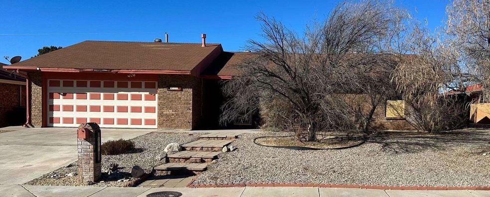 211 Shadow Mountain Dr, Alamogordo, NM 88310 - photo 1