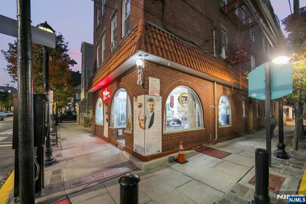 300 49th St, Union City, NJ 07087 - photo 1