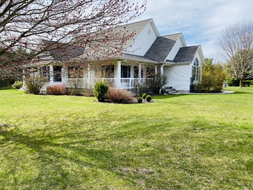 Lovely custom home!