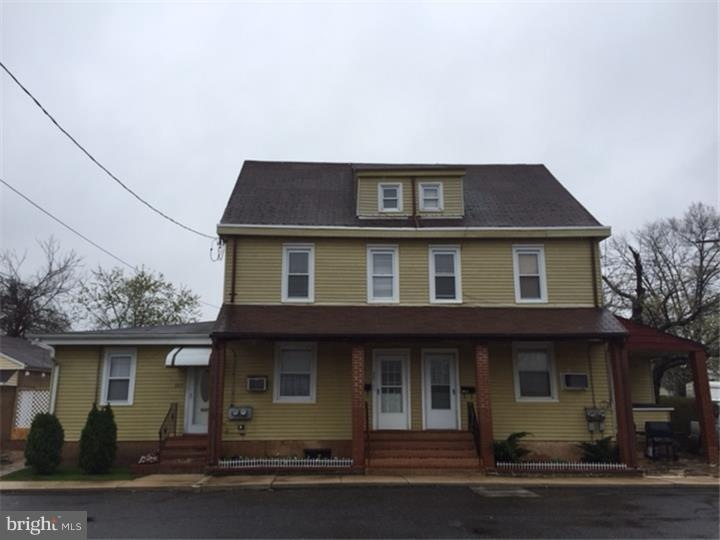 307 Forrest Ave, Folsom, PA 19033 - photo 1