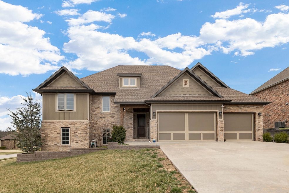 1301 S Amber Ridge Dr, Nixa, MO 65714 - photo 1