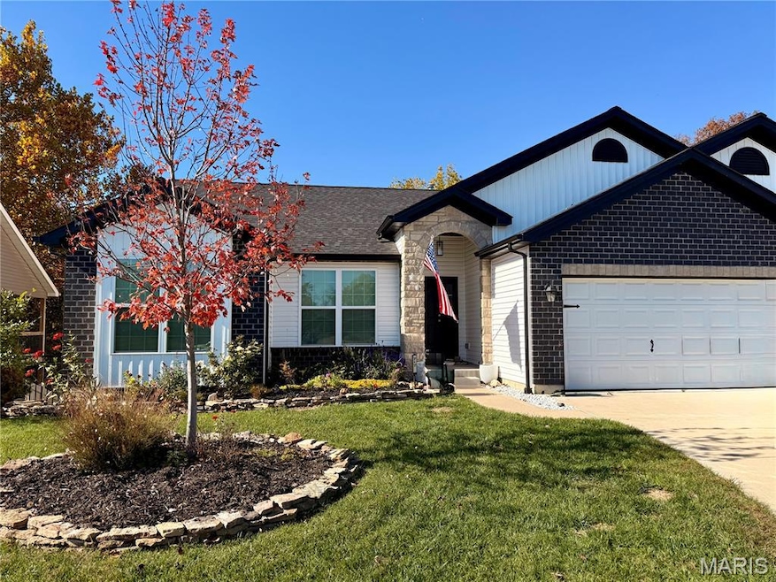 717 Ramblewood Cir, Wentzville, MO 63385 - photo 1