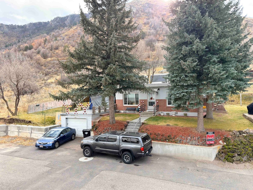 291 E Elm, Lava Hot Springs, ID 83246 - photo 1